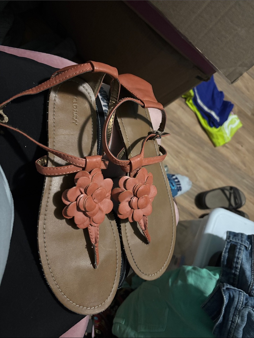 Old Navy Coral Floral T-Strap Sandals